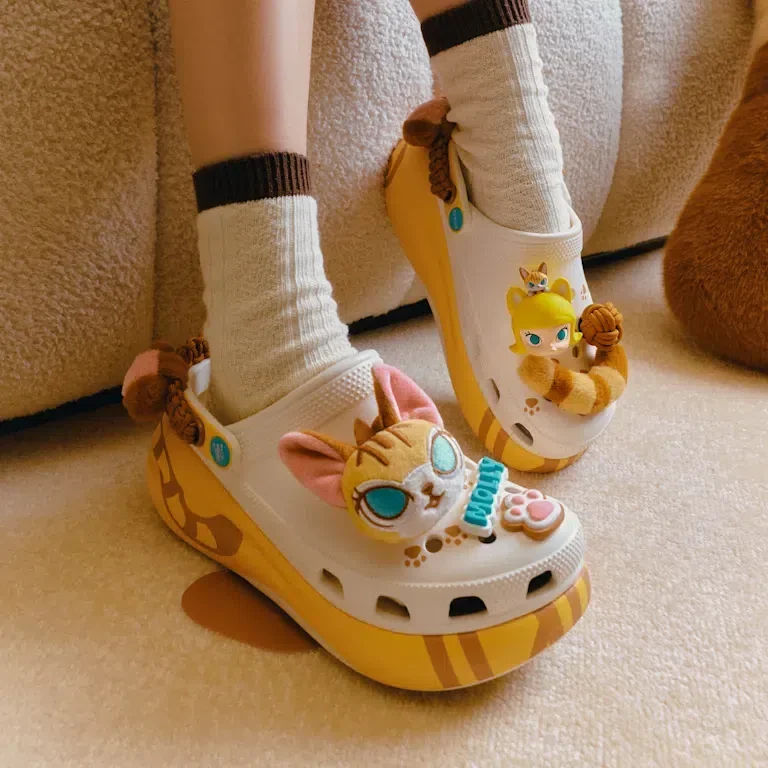 Pop Mart Molly Crush Clog Pop Mart Molly Crush Clog
