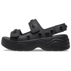 Skyline Studded Sandals “Black”