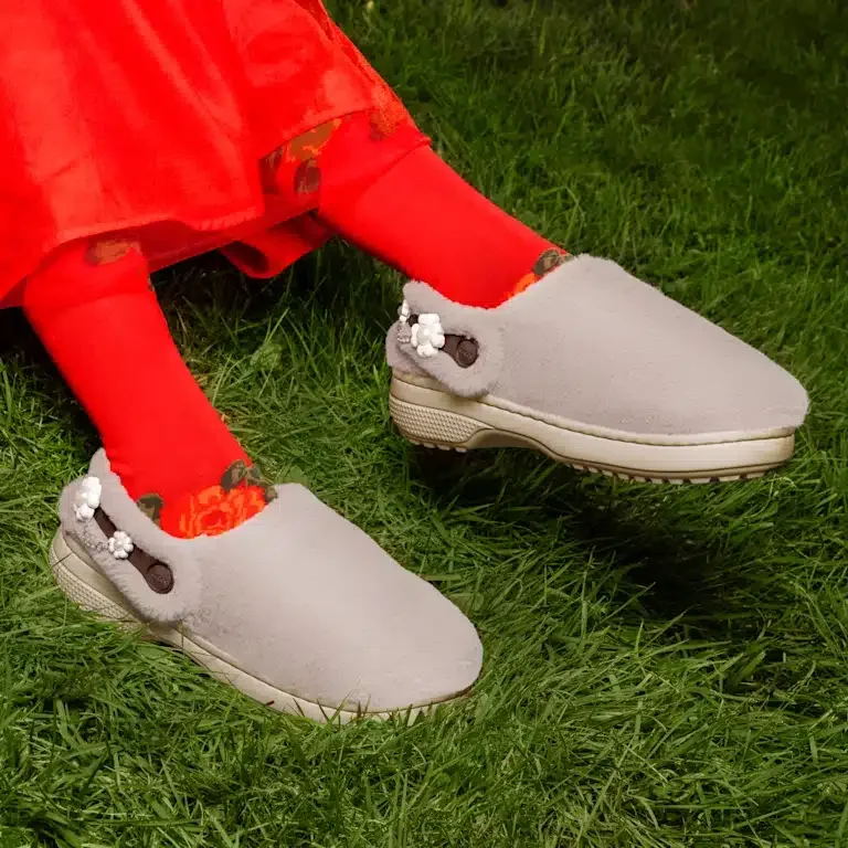 Unfurgettable Cozy Clog Unfurgettable Cozy Clog
